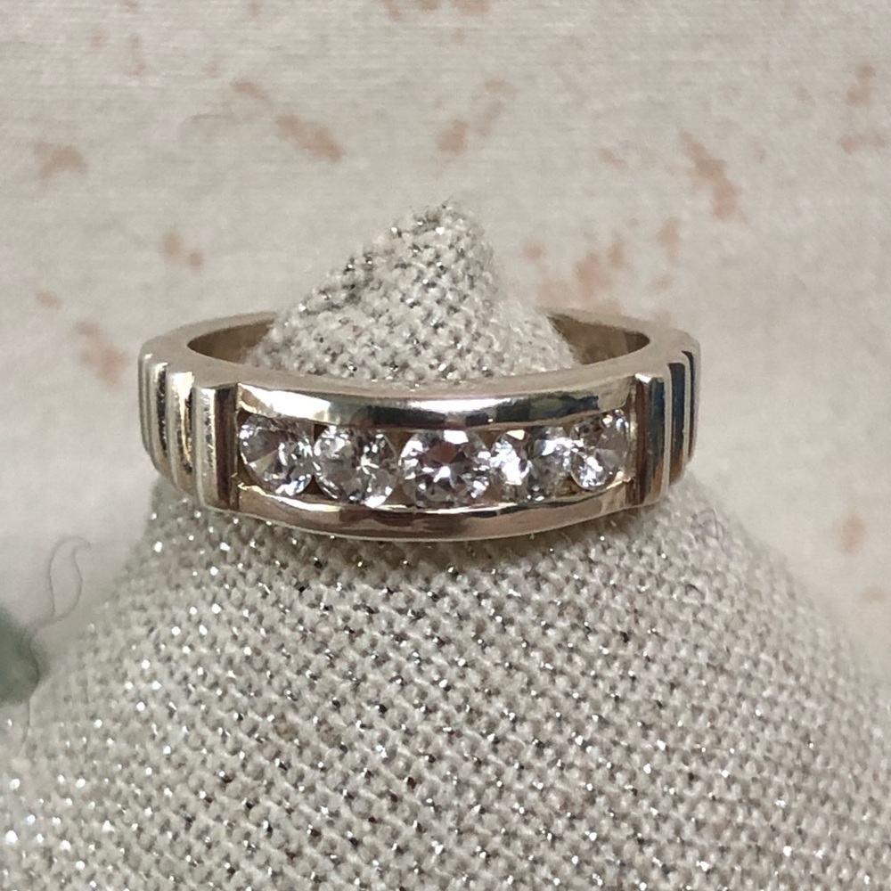 Sterling Silver 3 Cubic Zirconia Setting Ring